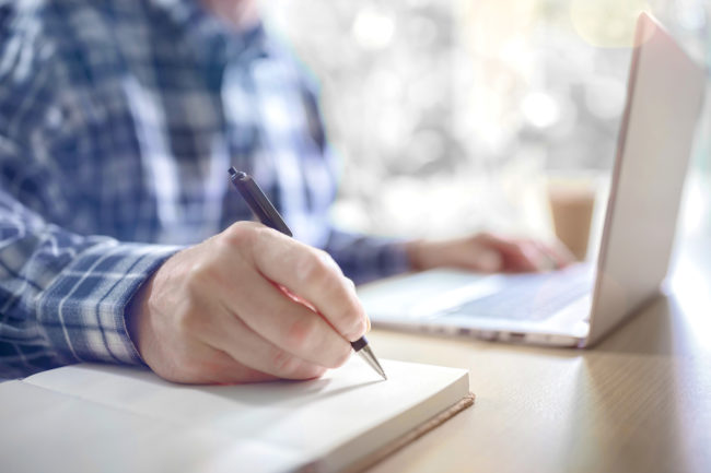 Can Someone With Dementia Write a Will? Can Someone With Dementia Write a Will?